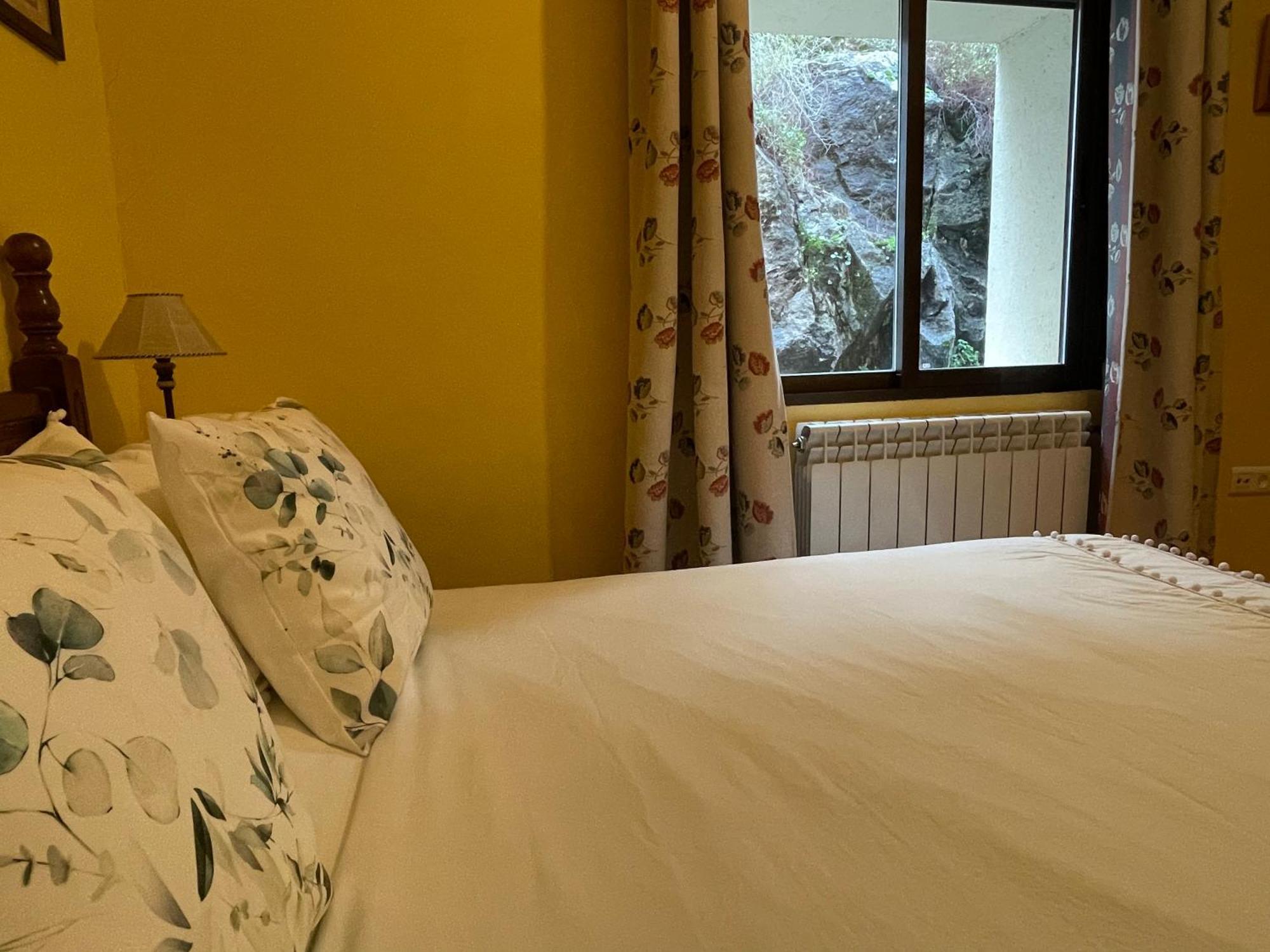Espejo Del Tietar Villa Pedro Bernardo Eksteriør billede