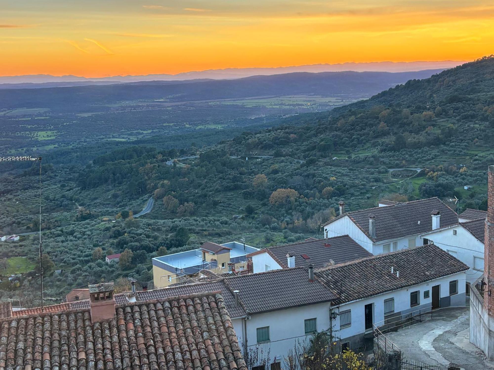 Espejo Del Tietar Villa Pedro Bernardo Eksteriør billede